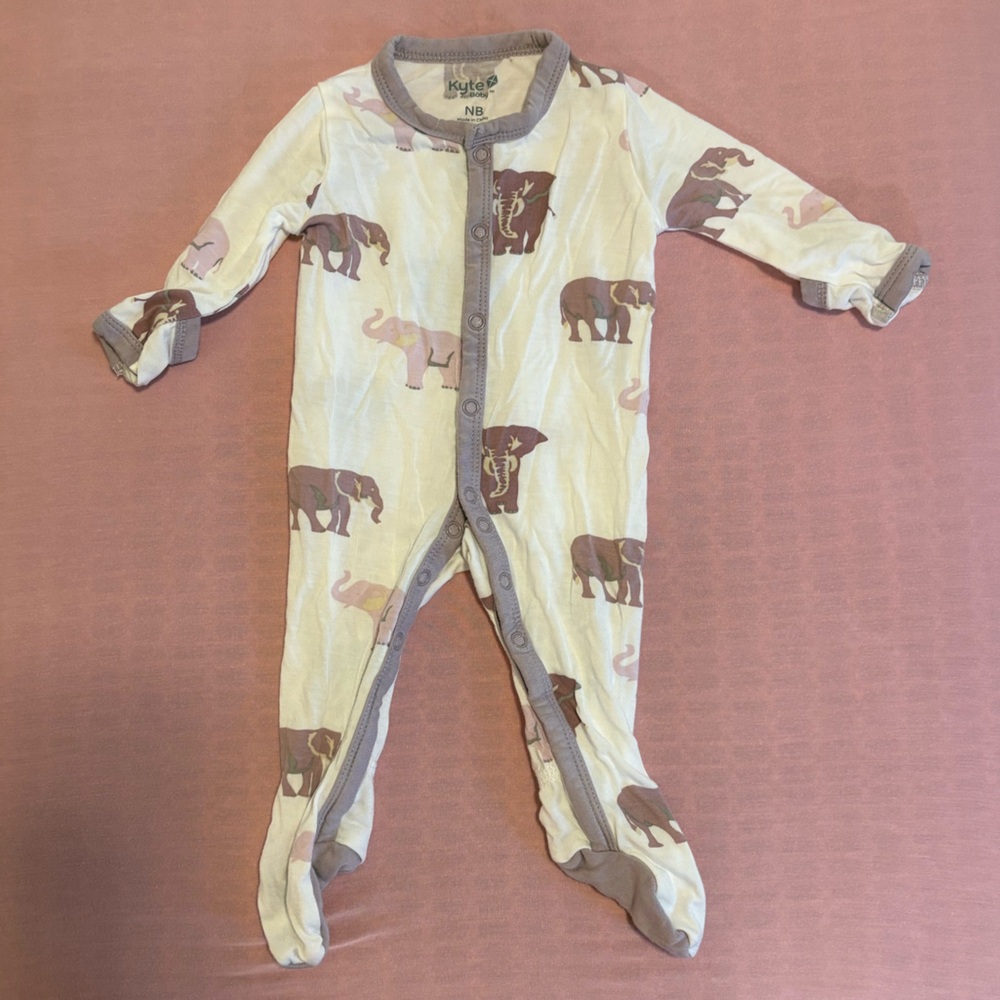 Kyte BABY Elephant Botton Footie